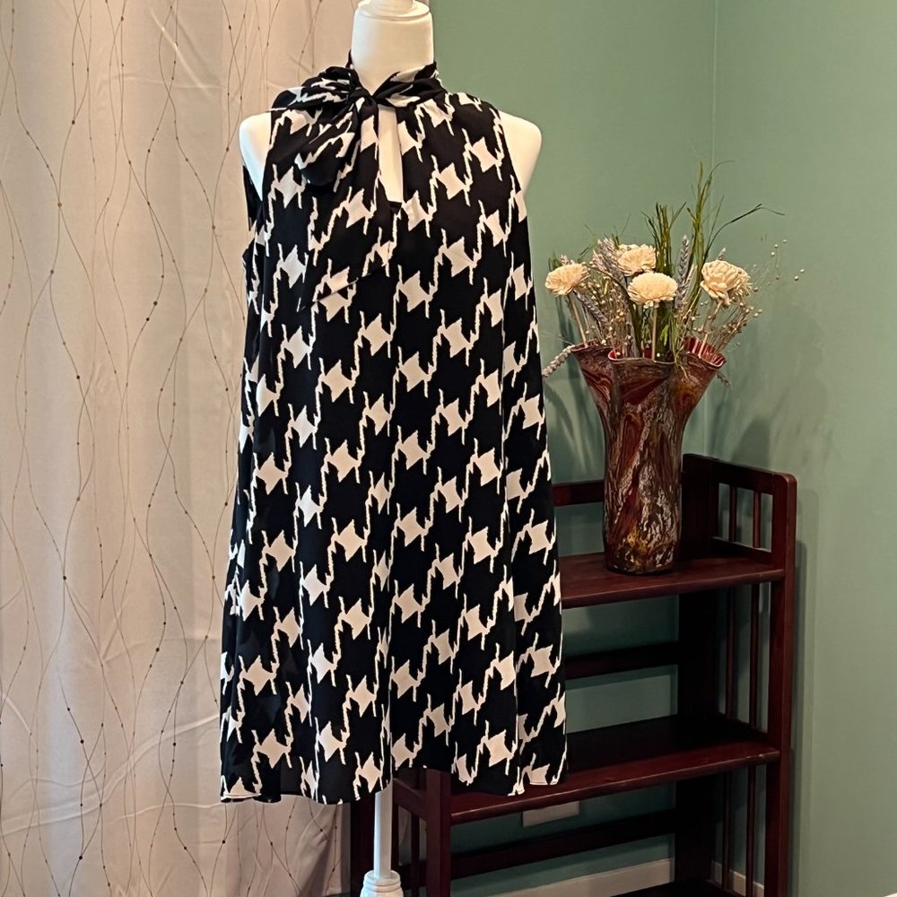 Vince Camuto Black/White Abstract Print Sleeveless Dress Size 10